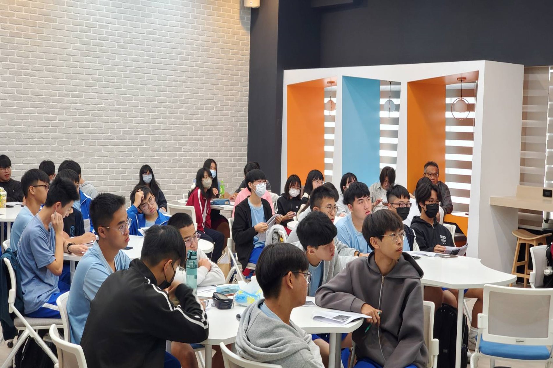 Link to 2025年清水高中與資訊學院舉辦資策會生成式AI能力認證考前衝刺Part1